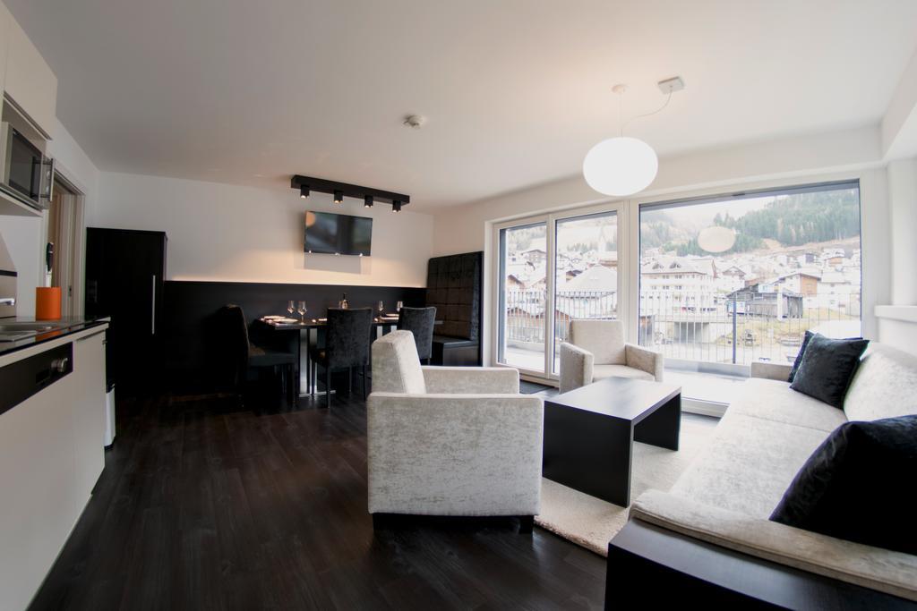 Ischglliving Family Appartements Rum bild